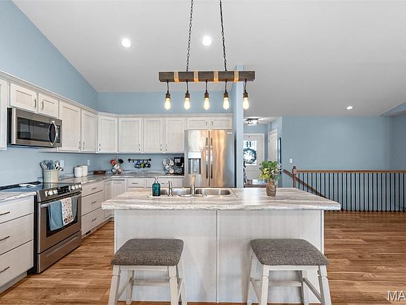 5th image of 116 Walnut Hill Ct