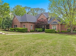 2775 N Timberglen Ln, Fayetteville, AR 72701