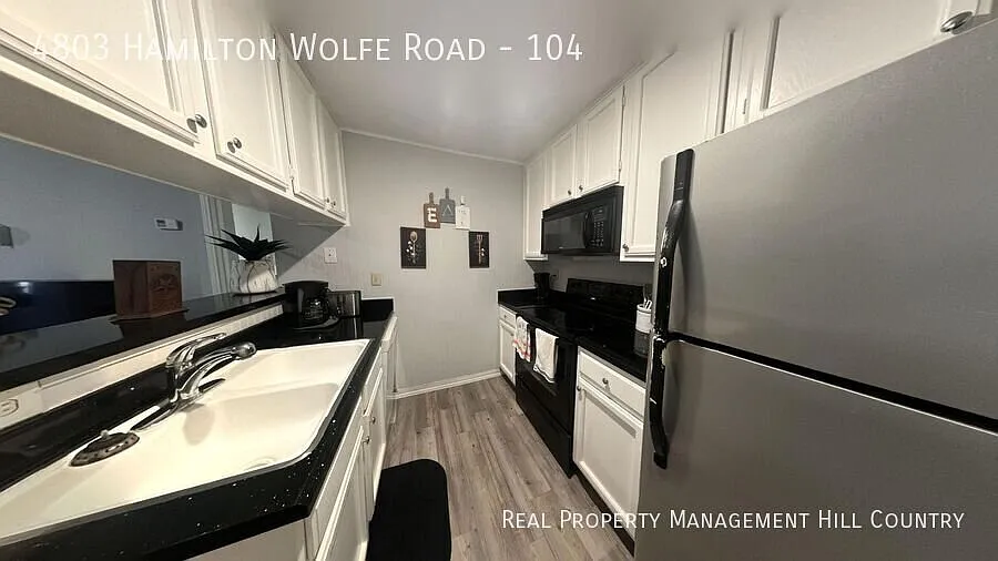 4803 Hamilton Wolfe Rd — Photo 3