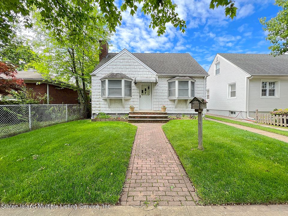 1st image of 242 Garretson Ave
