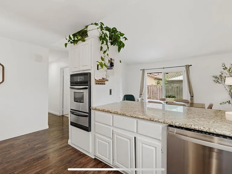 4957 Dulin Rd — Photo 6