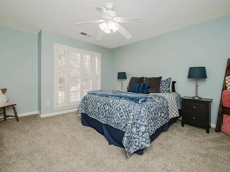 3036 Old Stone Dr — Photo 23