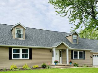3104 Whitehaven Cir, Galesburg, IL 61401
