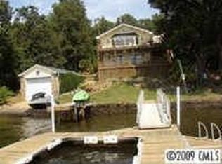 577 Shamrock Dr, Badin Lake, NC 28127