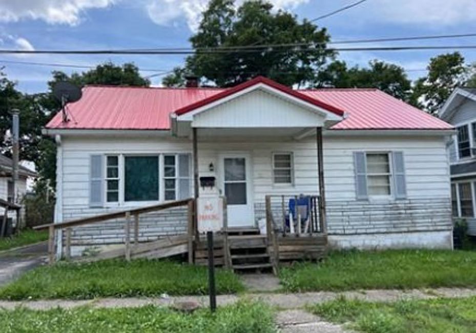 1st image of 211 Andrews Ave