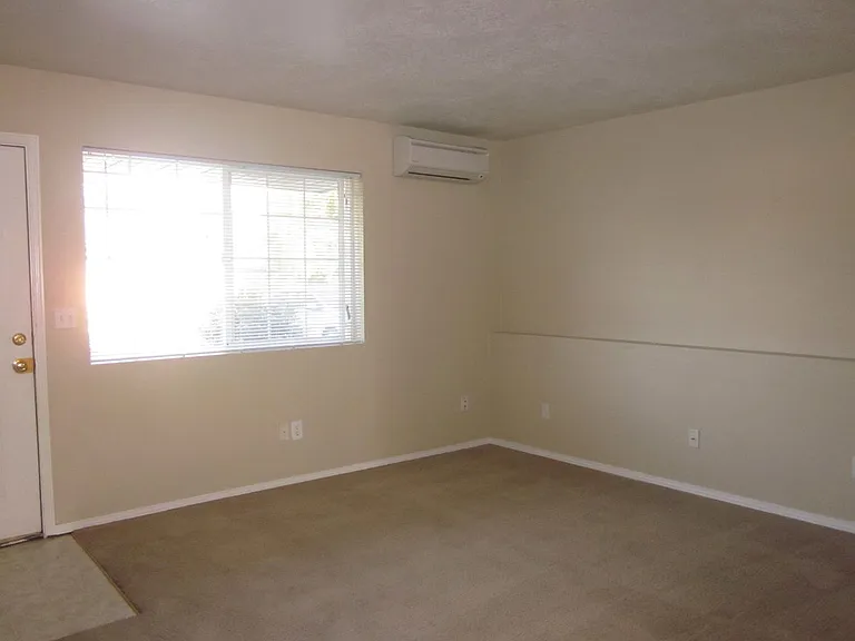 123 W Antler Ave — Photo 21