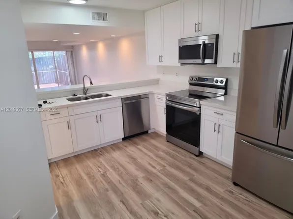 1325 NW 124th Ave #1325, Hollywood, FL 33026