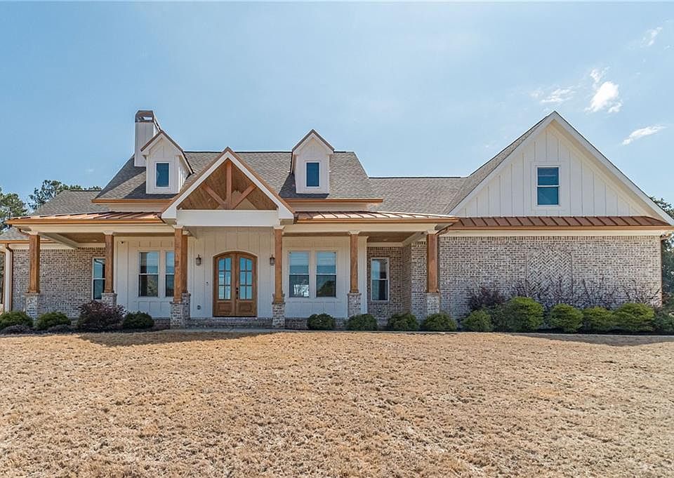 1st image of 1009 Easy St