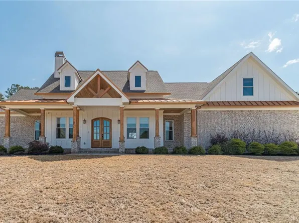 1009 Easy St, Winder, GA 30680