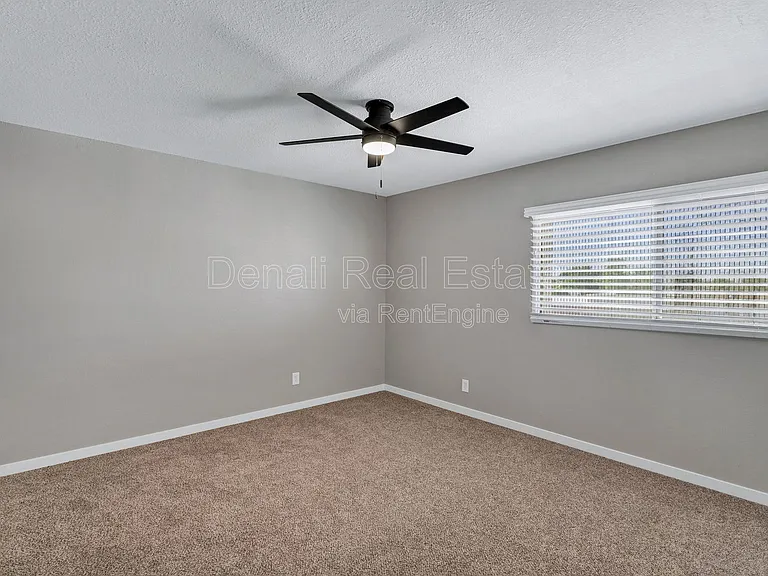225 N Standage #146 — Photo 12