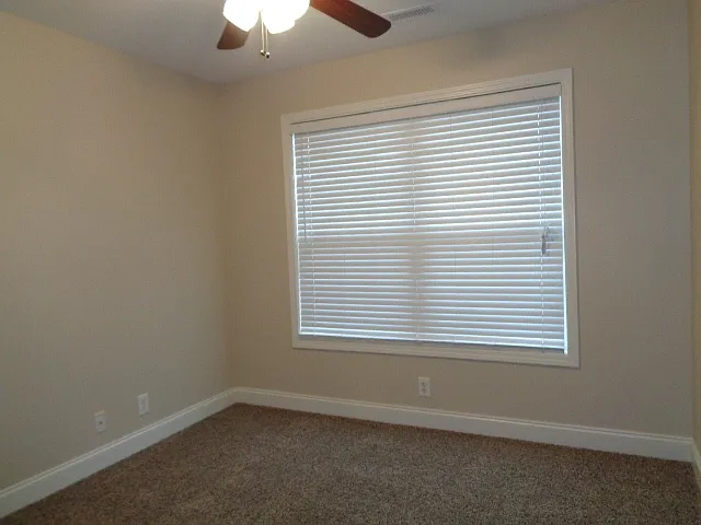 2406 Adelaide Dr — Photo 12