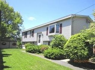 39-41 Crowdis St, Salem, MA 01970