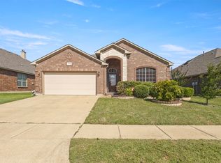 7709 Black Willow Ln, Arlington, TX 76002