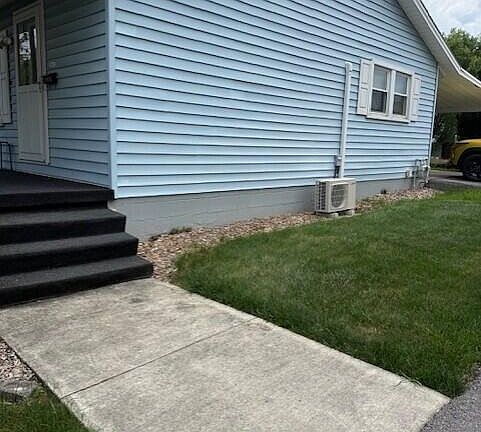 3rd image of 615 N 7th St