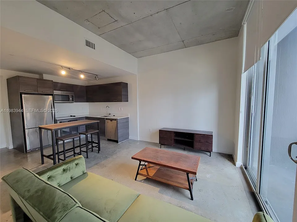 151 SE 1st St #1507