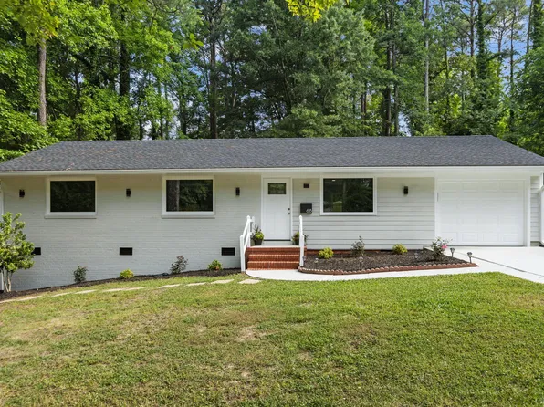 618 Dorset Dr, Cary, NC 27511