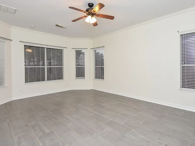 21010 Kelliwood Park Ln — Photo 17