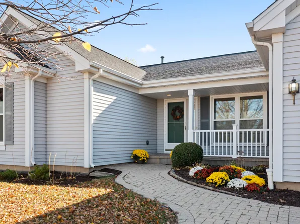 143 Winddance Dr, Lake Villa, IL 60046