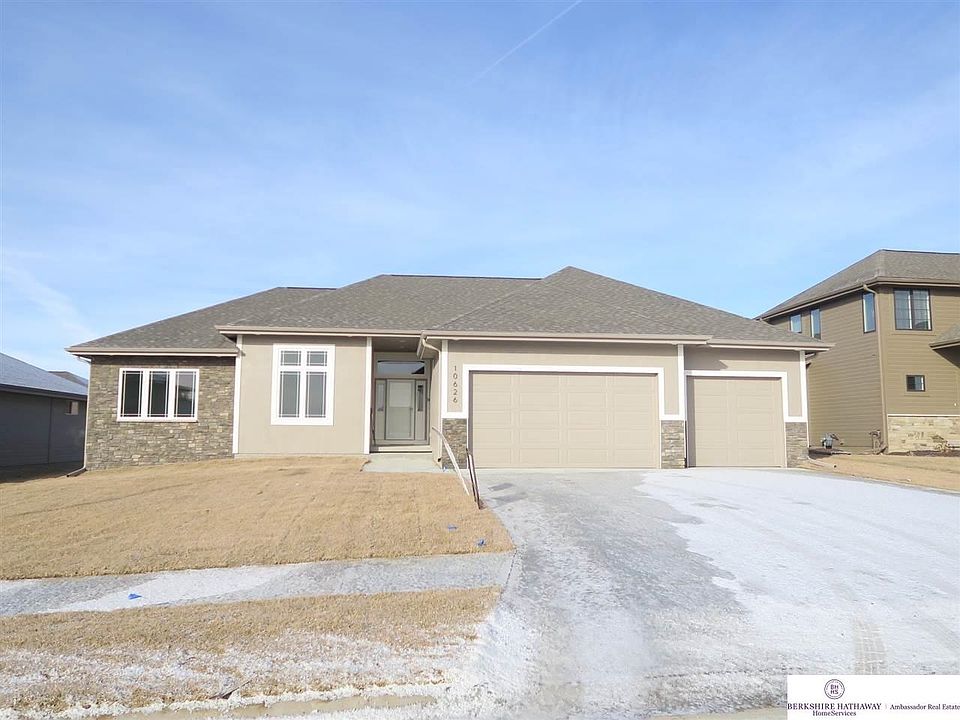 1st image of 10626 S 191st St