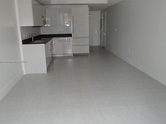 3rd image of 1010 Brickell Ave Unit 1410