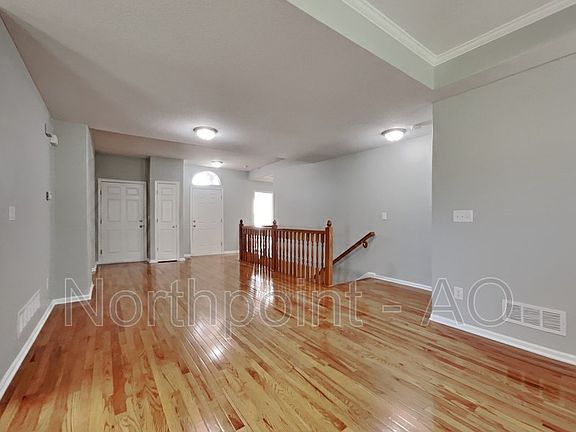 2nd image of 4236 Woodland Ave