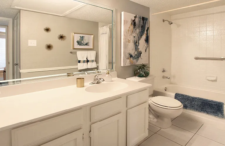 Preston Village Apartments — Photo 8
