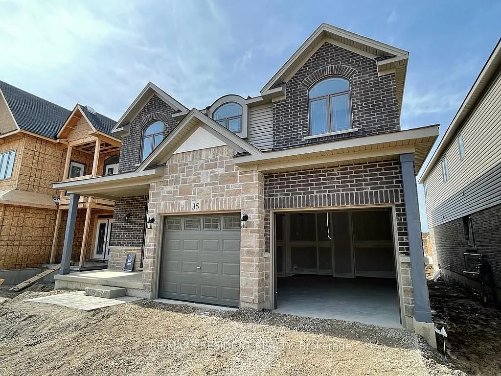 4 bed, $2,850 — Photo 2