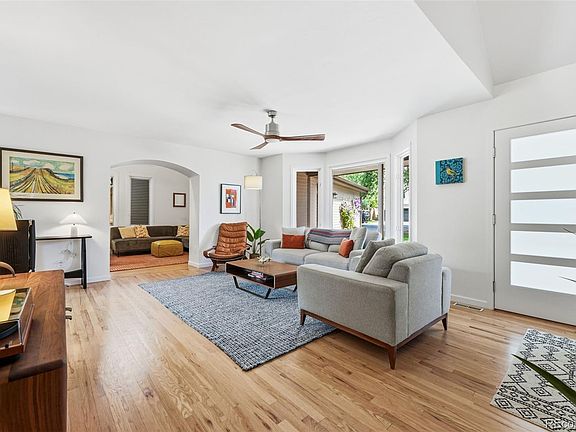 3rd image of 1464 Sumac Avenue