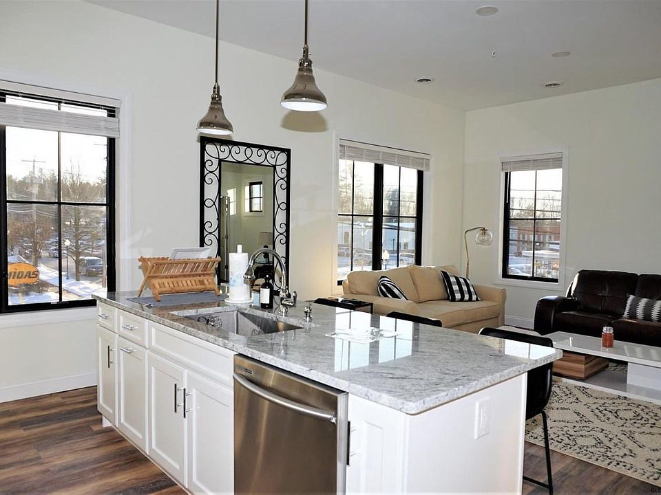 1st image of 146 S Broadway #1