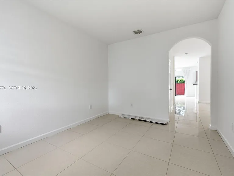 8820 NW 103rd Ave — Photo 6