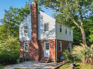 908 Glaizewood Ct, Takoma Park, MD 20912