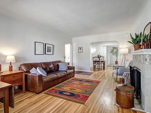 3rd image of 4204 Brockmont Ave NE