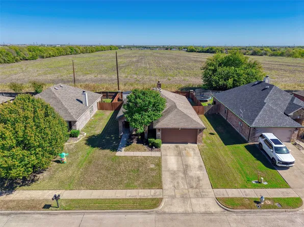 318 Laurel Ln, Fate, TX 75087