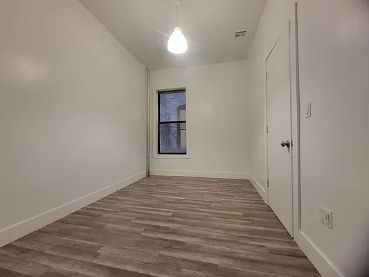 Rented by Yup Realty LLC | media 10