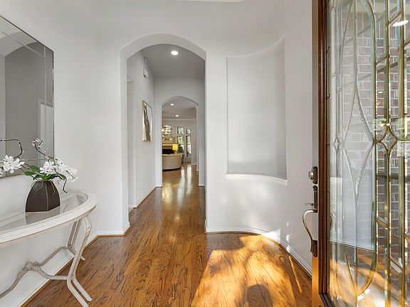 4th image of 82 S Warbler Bend Cir