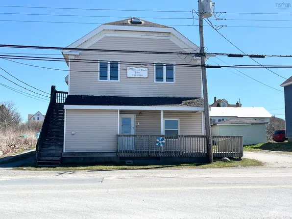 2739 Main St, Clark's Harbour, NS B0W 1P0