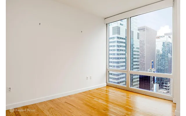 Rented by Douglas Elliman | media 15