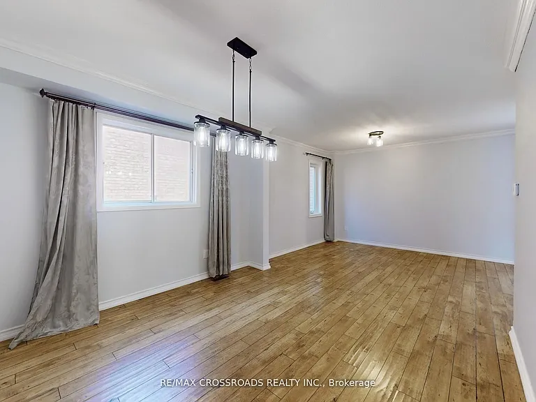 35 Forest Grove Dr — Photo 38