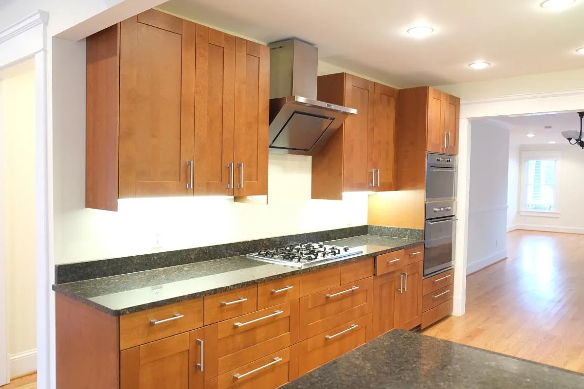 2 bed, 2.5 bath, 1750 sqft, $2,900 — Photo 3