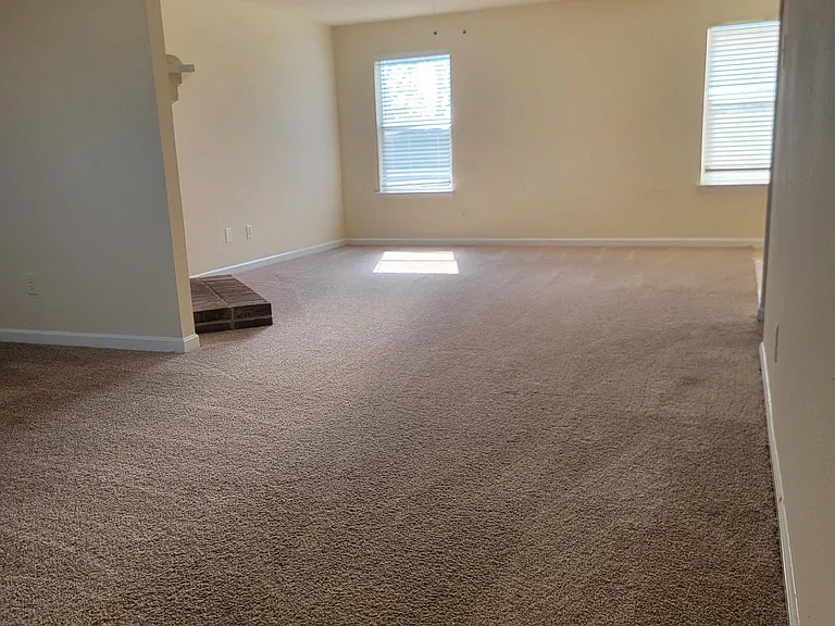 3418 Westview Dr — Photo 3