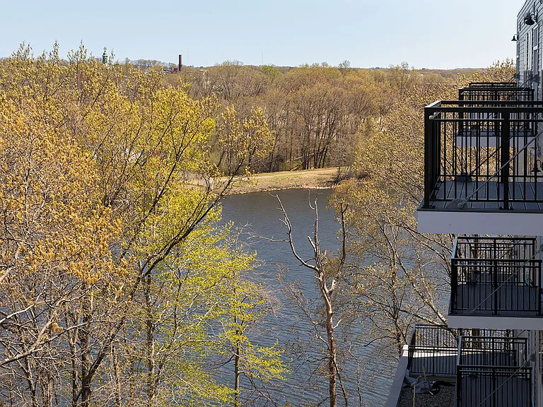 Bancroft Lofts — Photo 32
