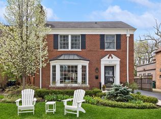 2117 Chestnut Ave, Wilmette, IL 60091