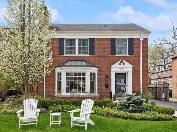 2117 Chestnut Ave, Wilmette, IL 60091