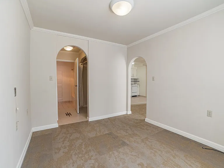 Park Glenview Apartments- Boutique Senior Living — Photo 18