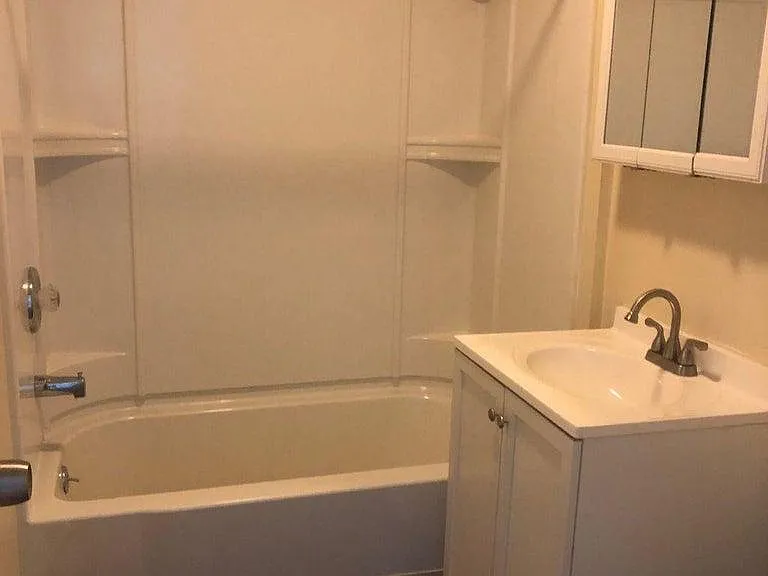 743 N Walnut St #1 — Photo 8