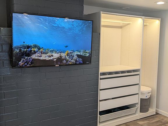 4th image of 3225 Cabrillo Mesa Dr