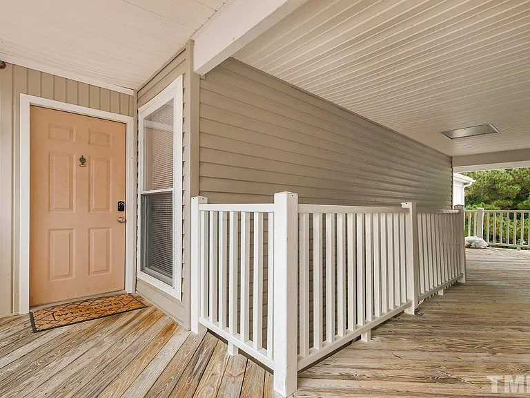 1411 Collegiate Cir #303 — Photo 1