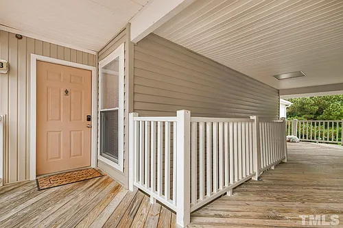 1411 Collegiate Cir Photo 1
