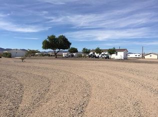 1417 S Concho Rd, Golden Valley, AZ 86413