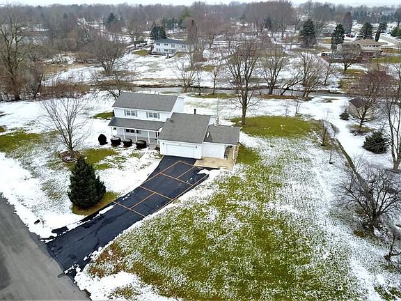 2nd image of 17634 W Bicentennial Dr